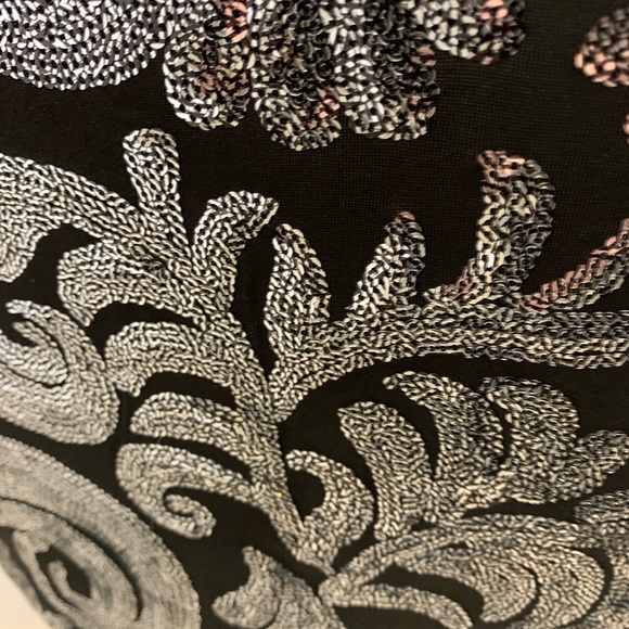 LeChateau sleeveless sequin holiday dress/tunic. - Picture 4 of 10